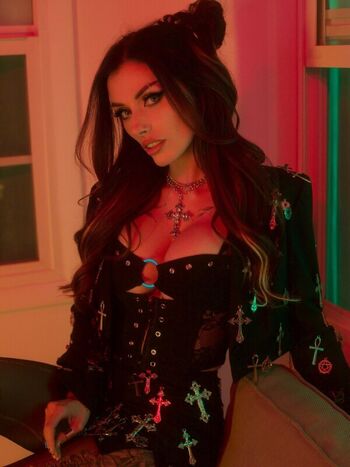 Full leaked Rolyat private photo