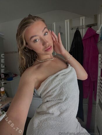 Full leaked Romyxxs private photo