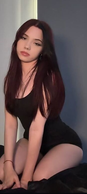 Full leaked Roniira private photo