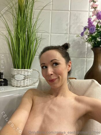 Full leaked Ronya eastgermany private photo