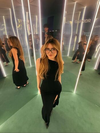 Full leaked Rayallaqueen private onlyfans photo