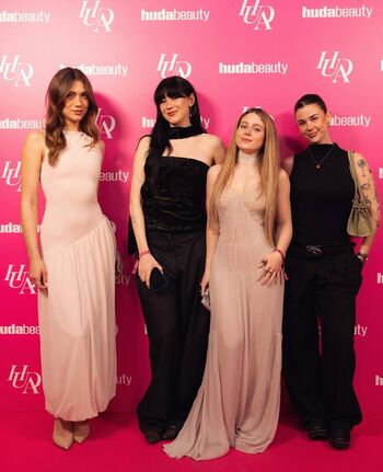 Full leaked Creamcherrypie/ private onlyfans photo