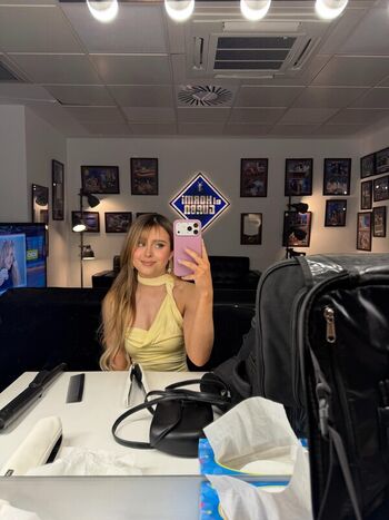Full leaked Roro private photo