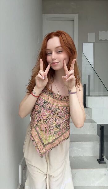 Full leaked Rosalie reds private photo