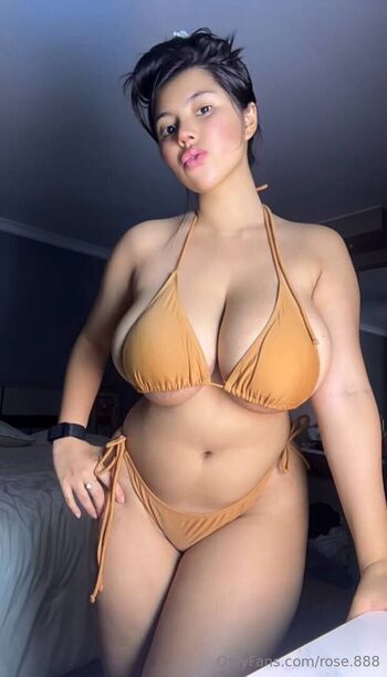 Full leaked Rose private photo