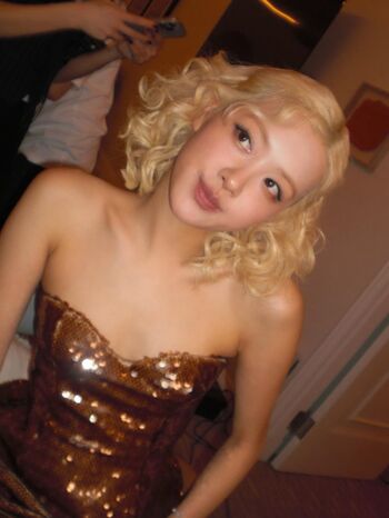 Full leaked Rose from blackpink private onlyfans photo