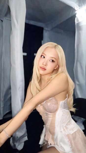 Full leaked Rose from blackpink private onlyfans photo