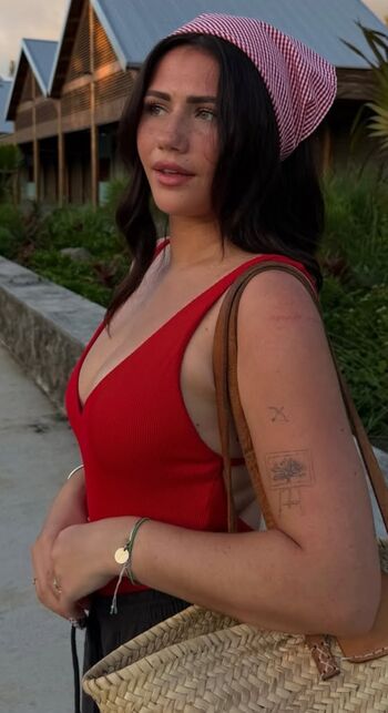 Full leaked Rose thr page private photo