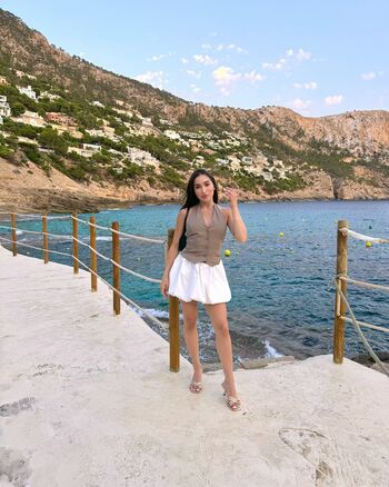 Full leaked Rose woo page private onlyfans photo