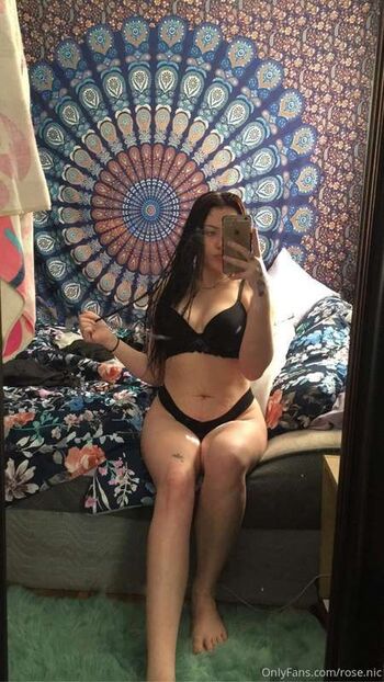 Full leaked Rosebaby private onlyfans photo