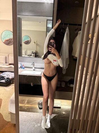 Full leaked Rosetea private onlyfans photo