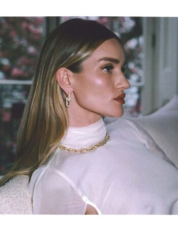 Full leaked Rosie huntington whiteley private onlyfans photo