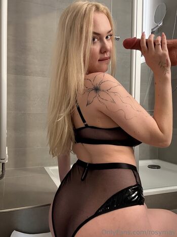 Full leaked Rosy may private onlyfans photo