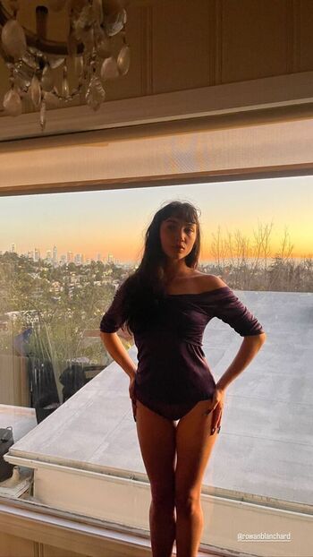 Full leaked Rowan blanchard page private photo