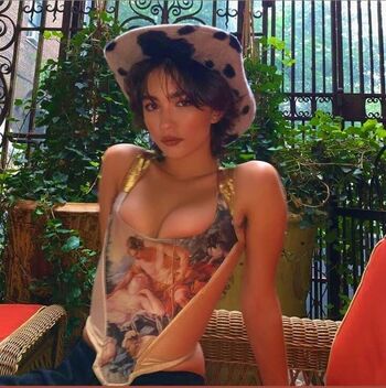 Full leaked Rowan blanchard page private photo