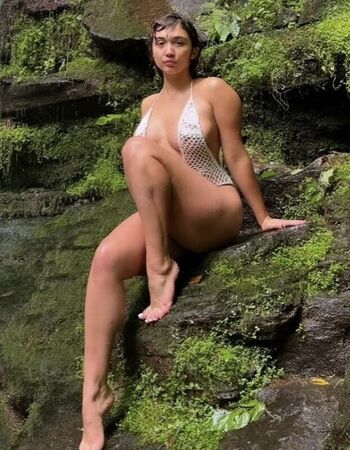 Full leaked Rowan blanchard private photo