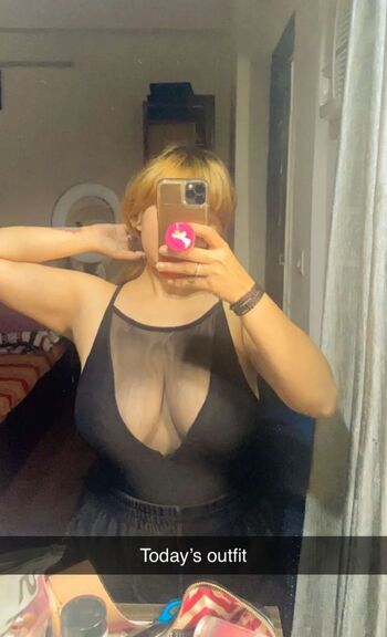 Full leaked Rowhi rai private photo
