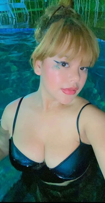 Full leaked Rowhi rai private photo