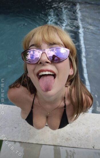 Full leaked Rowsvee  page private photo