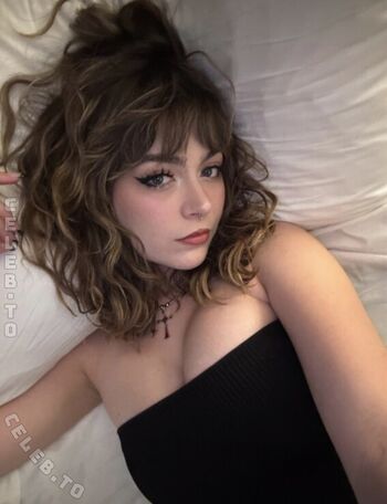 Full leaked Rowsvee  page private photo