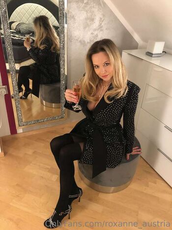 Full leaked Roxanne austria private photo