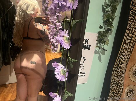 Full leaked Roxi amber private onlyfans photo