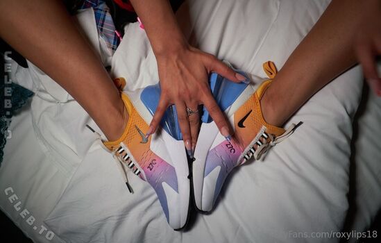 Full leaked Roxy lips private onlyfans photo