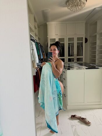 Full leaked Roxyqueflexx private photo