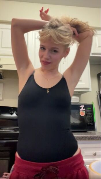 Full leaked Rubberduckiejo private photo