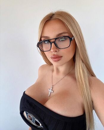 Full leaked Rubiakat page private onlyfans photo