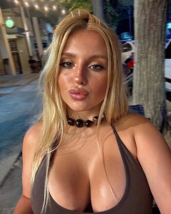 Full leaked Rubiakat private onlyfans photo