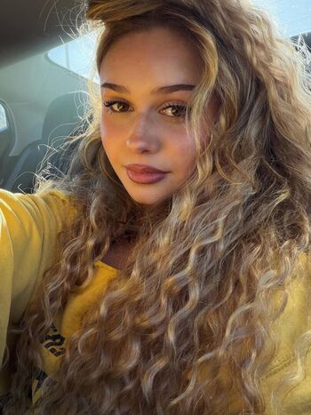 Full leaked Ruby rose turner private onlyfans photo