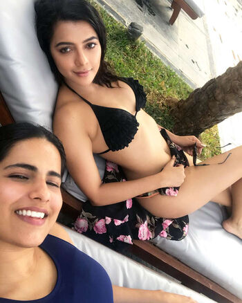 Full leaked Ruhi singh private photo