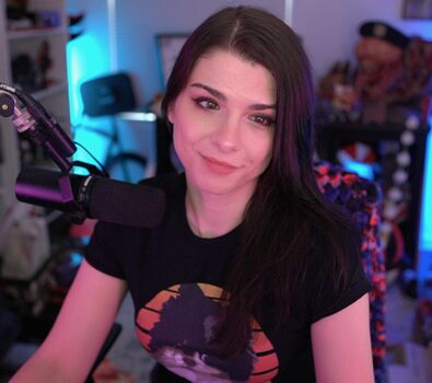 Full leaked Runebee private onlyfans photo