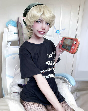 Full leaked Ruruchuu page private photo