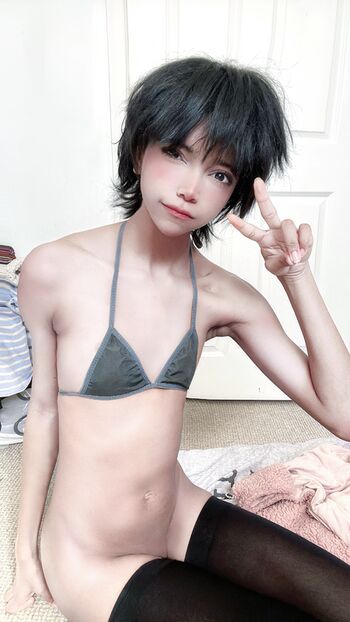 Full leaked Ruruchuu page private photo