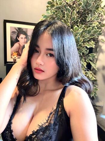 Full leaked Ruth austria private photo