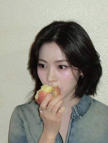 Full leaked Ryujin private photo