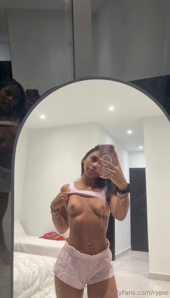 Full leaked Ryypie private photo