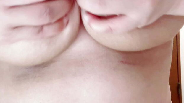 Full leaked S a k u ra private onlyfans photo