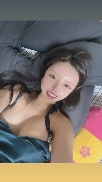 Full leaked S jungvely private photo