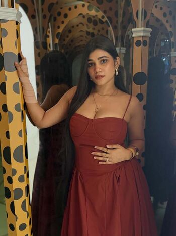 Full leaked Saadhananaidu private photo