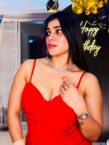 Full leaked Saadhananaidu private photo