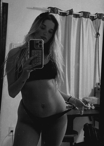 Full leaked Saavedragi private photo