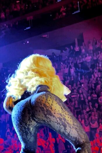 Full leaked Sabrina carpenter  page private onlyfans photo