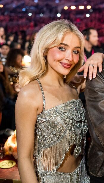 Full leaked Sabrina carpenter  page private onlyfans photo