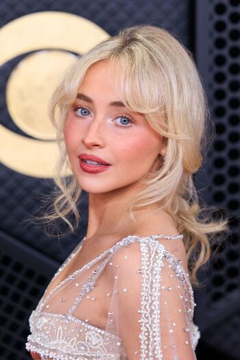 Full leaked Sabrina carpenter  page private onlyfans photo