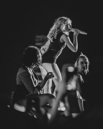 Full leaked Sabrina carpenter  page private onlyfans photo