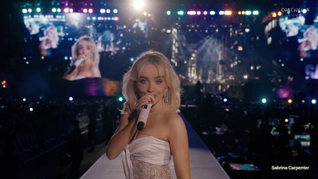 Full leaked Sabrina carpenter  page private onlyfans photo