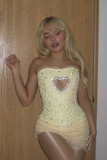 Full leaked Sabrina carpenter  page private photo